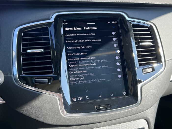 Volvo XC90 B5 AWD BRIGHT PLUS 7MÍSTNÁ Aut 2.0 Plus