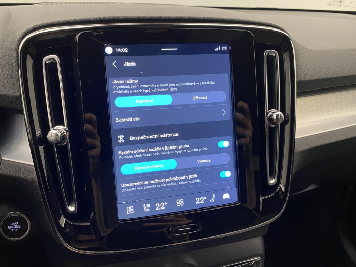 Volvo XC40 B3 AUT DARK PLUS