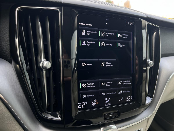 Volvo XC60 B4 MOMENTUM Aut 1.maj. 2.0 Momentum