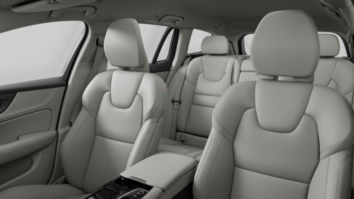 Volvo V60 T6 AWD Plug-in DARK PLUS