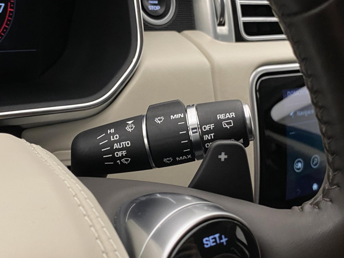 Land Rover Range Rover 5.0 S/C V8 VOGUE REZERVACE 5.0 V8