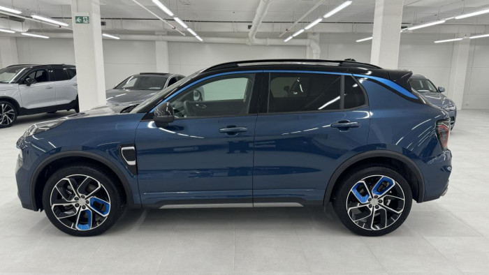 Lynk & Co 01 PHEV DCT AUT 1.maj. REZERVACE