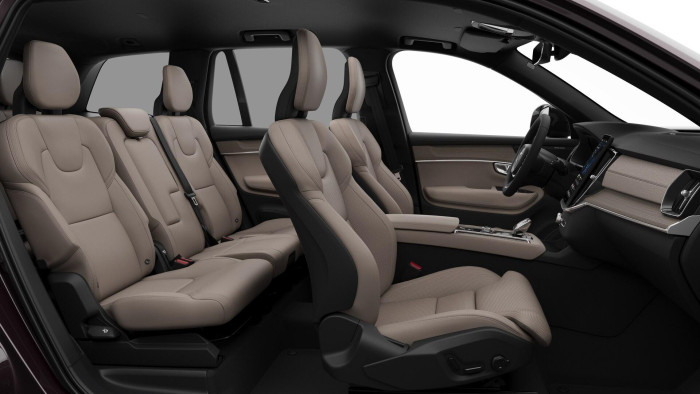 Volvo XC90 B5 AWD DARK PLUS