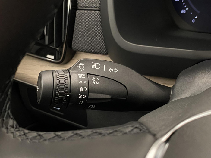 Volvo XC90 B5 AWD AUT DARK PLUS 7míst