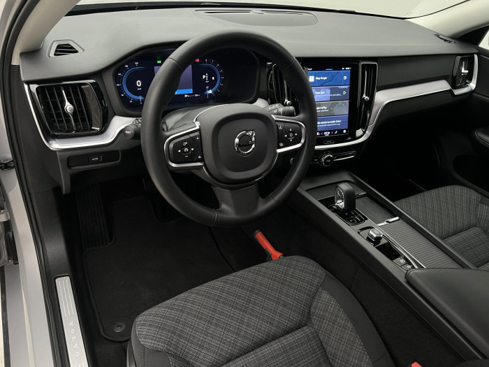 Volvo V60 B3 CORE AUT 1.maj.