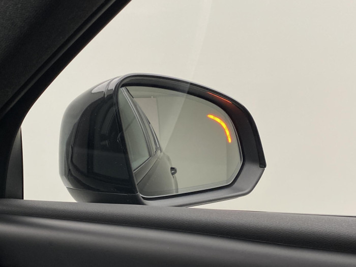 Volvo XC40 B4 PLUS BLACK EDITION AUT CZ