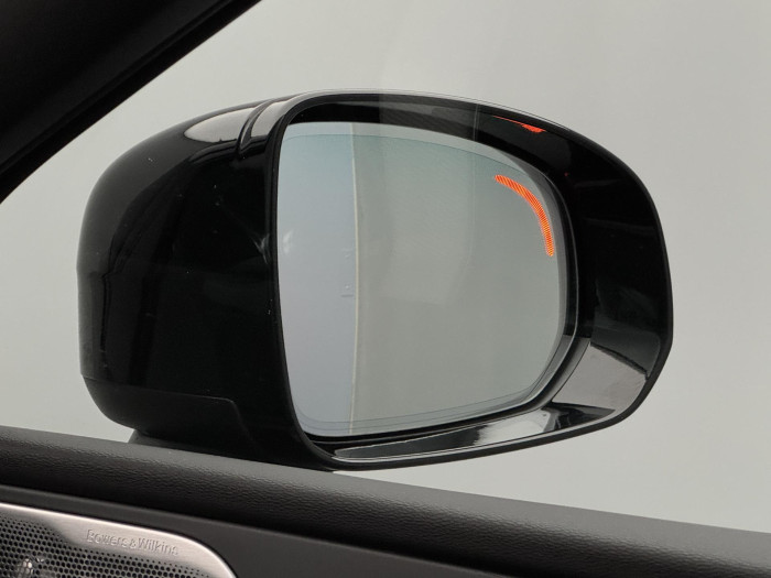 Volvo XC60 B5 AWD R-DESIGN AUT