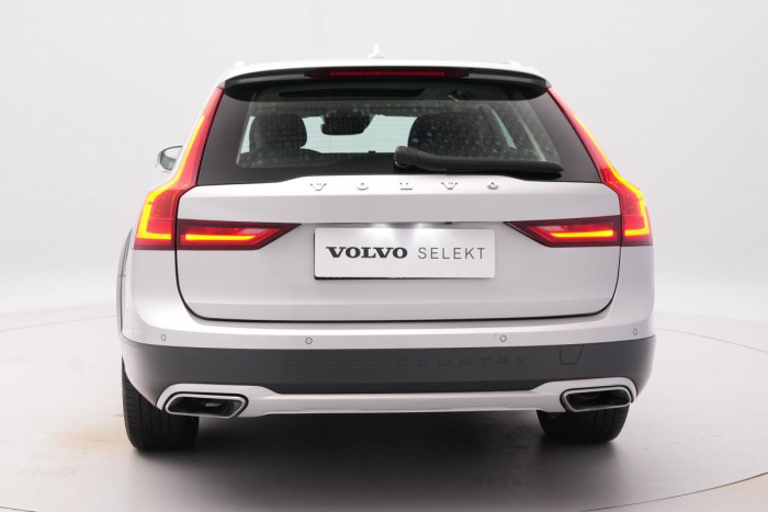 Volvo V90 CC D4 AWD MOMENTUM 1.maj. 2.0 d CC CC Momentum