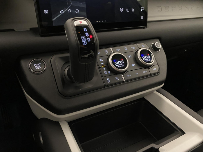 Land Rover Defender 110 D200 S AWD AUT 3.0 d