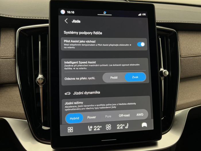 Volvo XC90 T8 AWD RECHARGE DARK ULTRA AUT