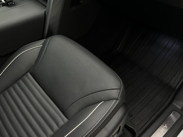 Land Rover Discovery D250 DYNAMIC HSE AWD AUT CZ 3.0 d Dynamic