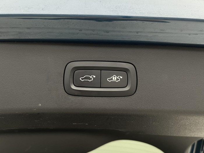 Lynk & Co 01 PHEV DCT 1.maj.