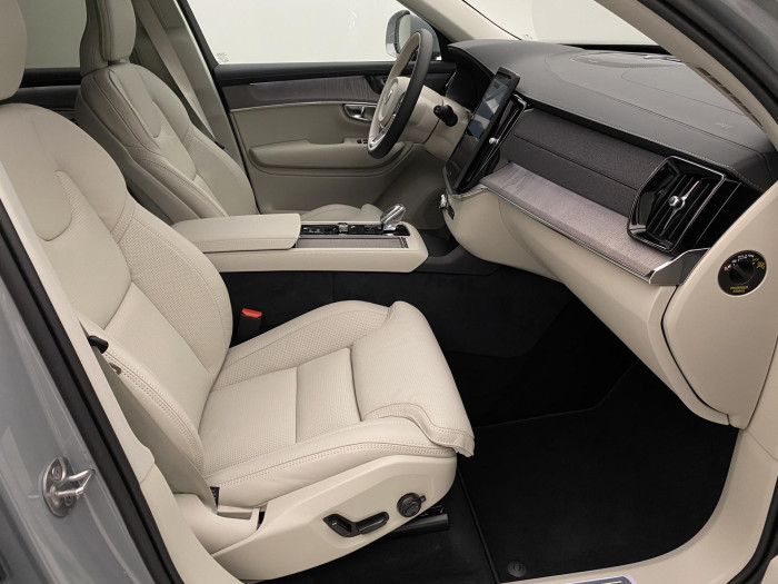 Volvo XC90 T8 AWD RECHARGE BRIGHT PLUS 7m