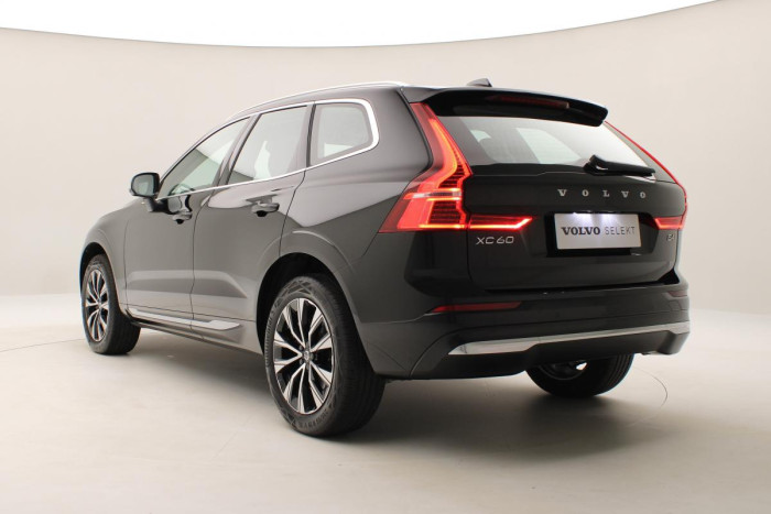 Volvo XC60 B4 AWD PLUS DARK AUT 1.maj