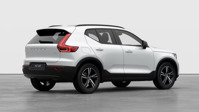 Volvo XC40 B3 AUT DARK PLUS