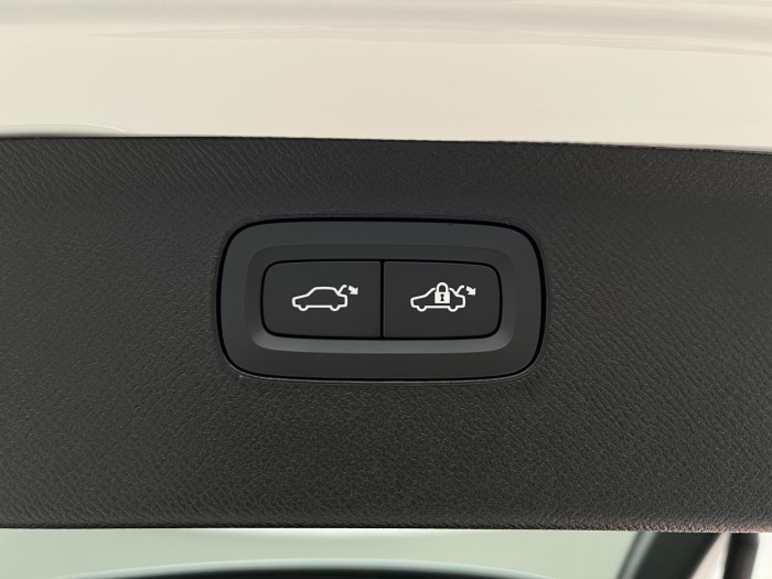 Volvo XC90 B5 AWD DARK PLUS AUT