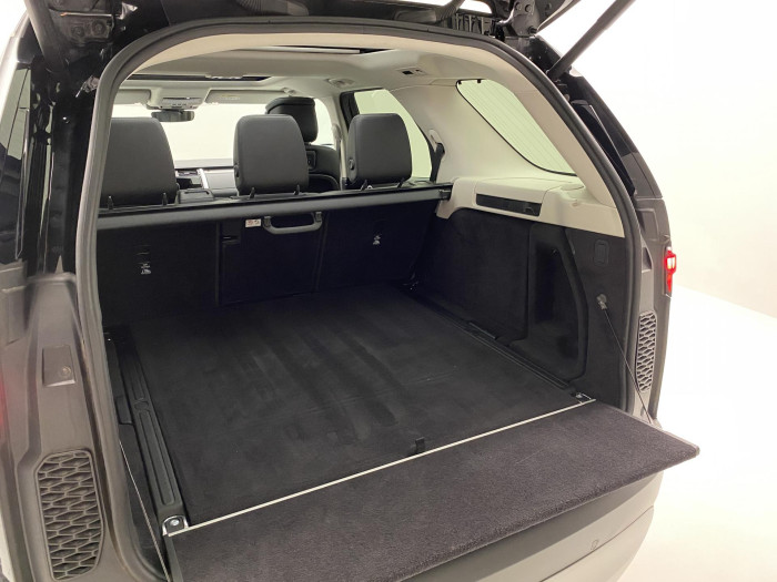 Land Rover Discovery D300 SE AWD AUT CZ 3.0 d SE