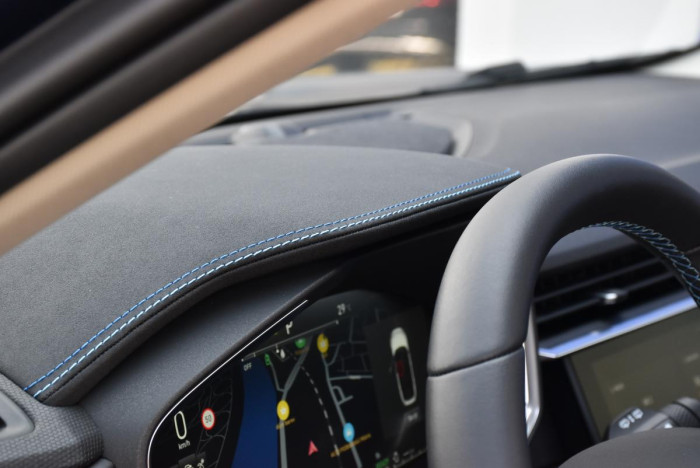 Lynk & Co 01 PHEV DCT AUT 1.maj.