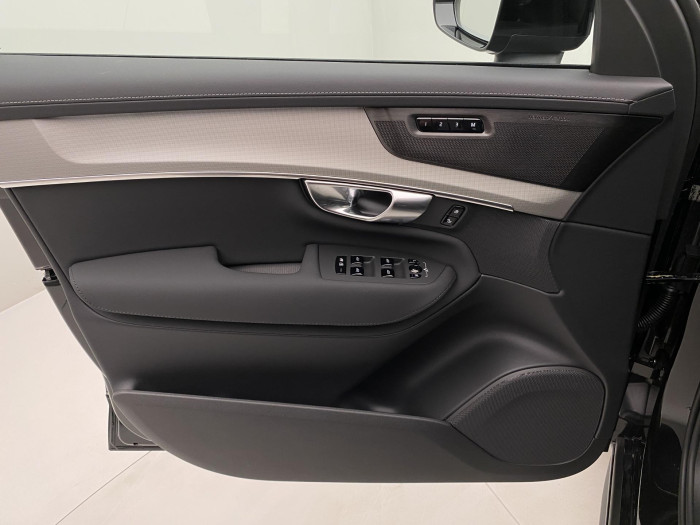 Volvo XC90 B5 AWD BLACK EDITION PLUS 7
