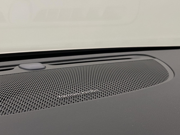 Volvo V60 B4 AUT DARK PLUS