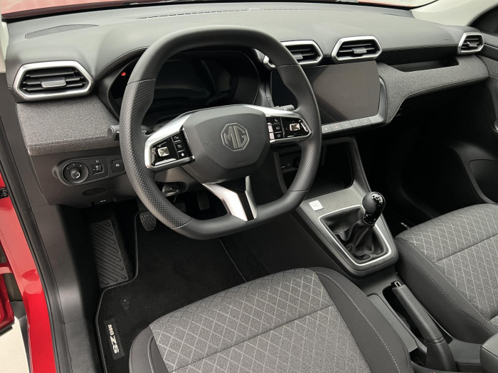 MG ZS 1.5 EXCITE CZ 1.maj.