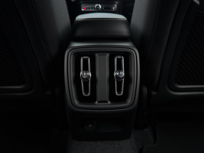 Volvo XC40 B3 CORE AUT CZ