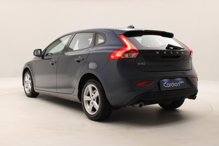 Volvo V40 D2 MOMENTUM AUT NAVIGACE 2.0 d Momentum