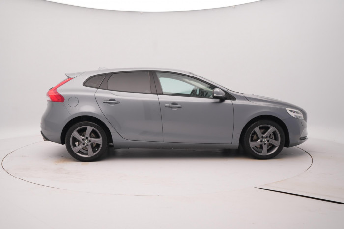 Volvo V40 D3 MOMENTUM 2.0 d Momentum
