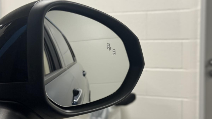 Lynk & Co 01 PHEV DCT AUT