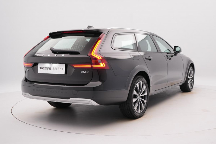 Volvo V90 CC B4 AWD PLUS AUT REZERVACE