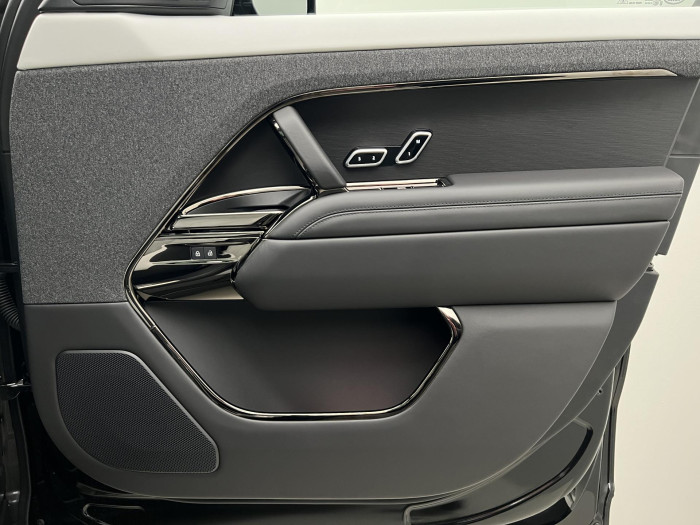 Land Rover Range Rover Sport D350 AUTOBIOGRAPHY AWD Aut 3.0 d