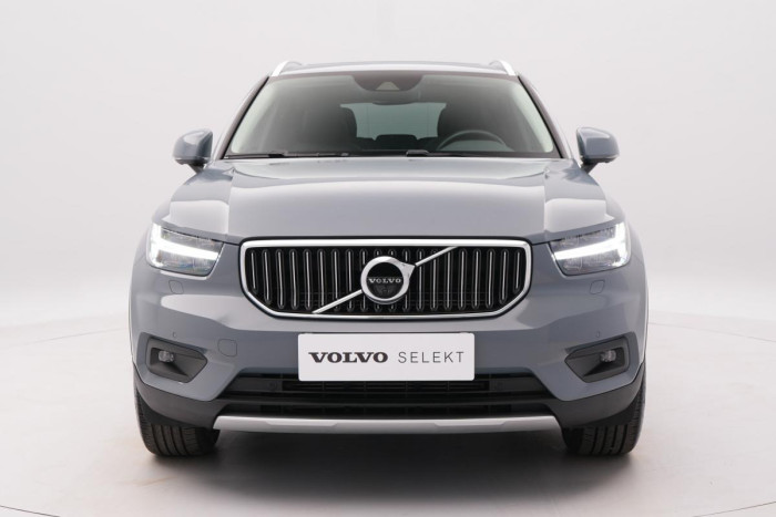 Volvo XC40 T5 RECHARGE REZERVACE