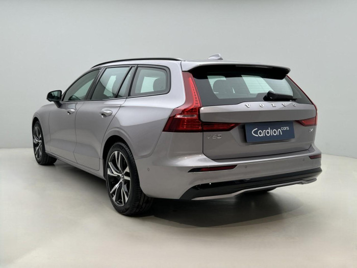 Volvo V60 B4 DARK PLUS AUT