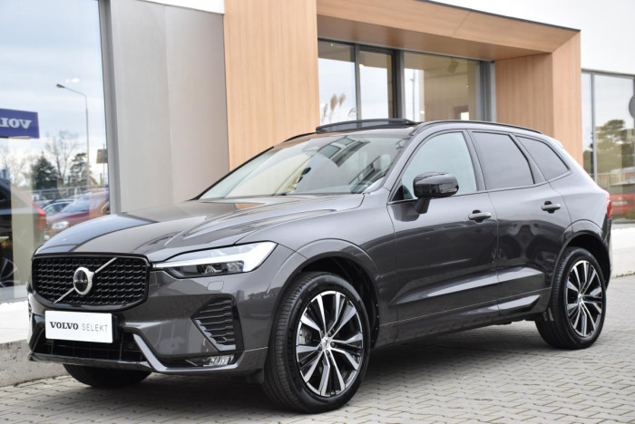 Volvo XC60 B4 AWD DARK PLUS REZERVACE 2.0 Plus
