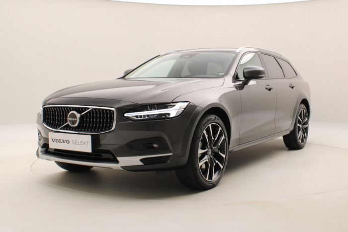 Volvo V90 CC B4 AWD ULTIMATE REZERVACE 2.0 CC CC