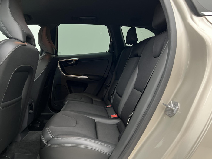 Volvo XC60 D4 AWD MOMENTUM AUT 2.4 d Momentum