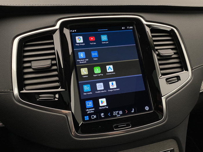 Volvo XC90 T8 AWD ULTRA DARK AUT CZ 7m