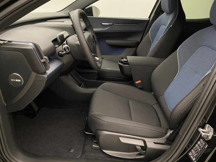 Volvo EX30 PURE ELECTRIC RECHAR. PLUS RWD