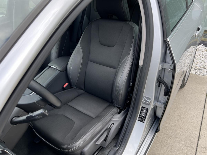Volvo S60 D4 MOMENTUM 1.maj. 2.0 d Momentum