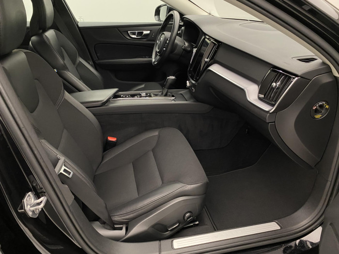 Volvo V60 D3 MOMENTUM NAVIGACE 2.0 d Momentum