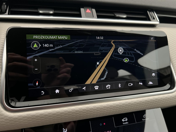 Land Rover Range Rover Velar D240 R-DYNAMIC S AWD AUT CZ 2.0 d Dynamic