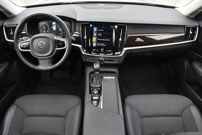 Volvo V90 T4 MOMENTUM REZERVACE 2.0 Momentum