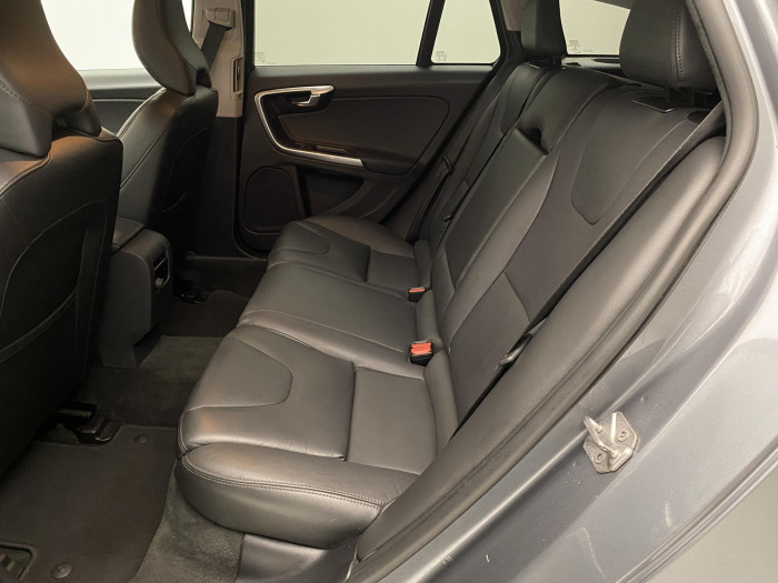 Volvo V60 D4 MOMENTUM AUT CZ 2.0 d Momentum