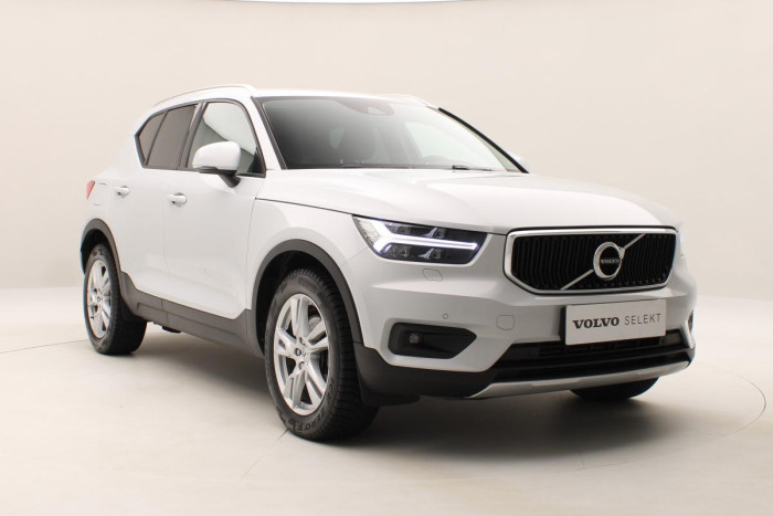 Volvo XC40 D3 AWD MOMENTUM REZERVACE 2.0 d Momentum