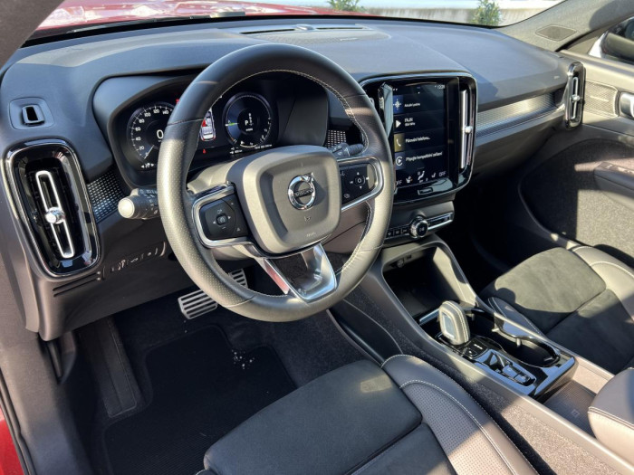 Volvo XC40 T5 R-DESIGN RECHARGE Aut 1.maj