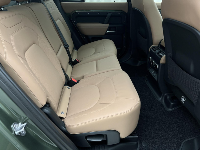 Land Rover Defender 110 D350 X-DYNAMIC HSE AWD AUT 3.0 d Dynamic