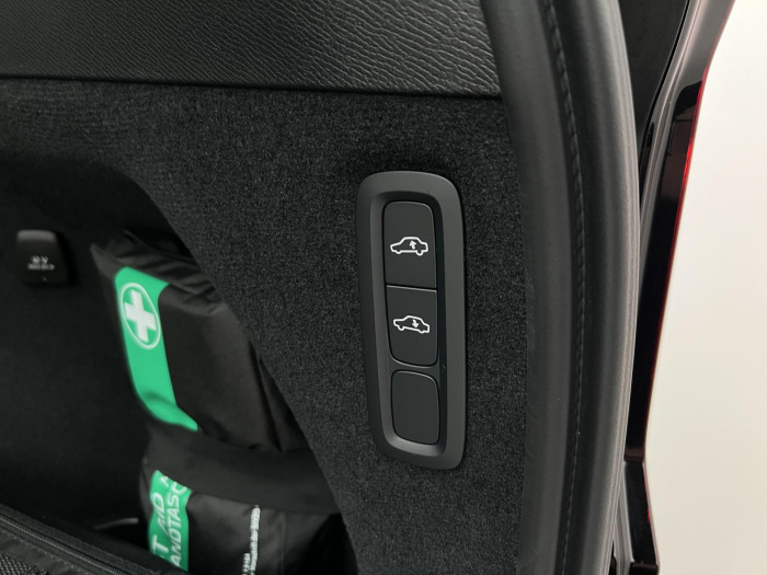 Volvo XC90 B5 AWD DARK PLUS AUT