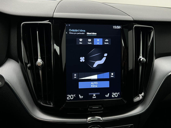 Volvo XC60 B5 AWD MOMENTUM AUT 2.0 Momentum