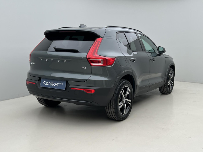 Volvo XC40 B3 DARK PLUS AUT