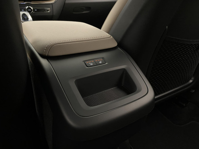 Volvo XC60 B5 AWD AUT DARK PLUS